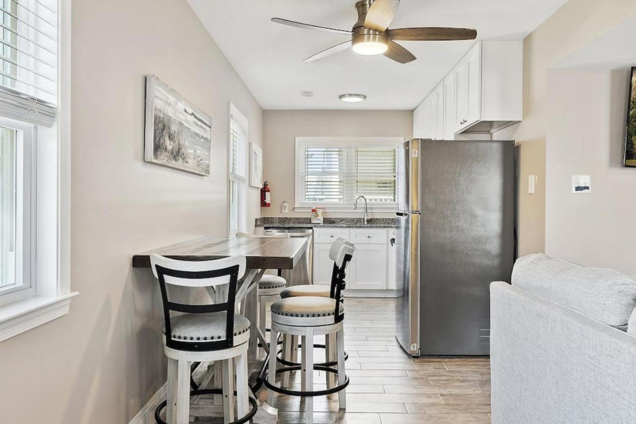 Spectacular 3 Bedroom Condo One Block To The Beach Brigantine Exterior photo